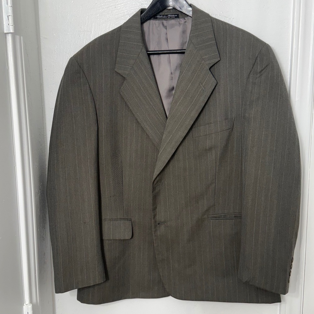 Kilburne and Finch (K&F) Classic Vintage Gray Pinstripe Wool-Blend Blazer